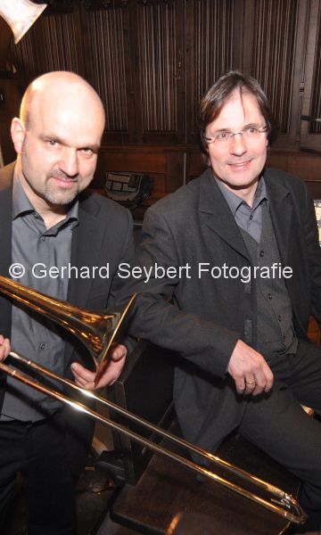 Hansjrg Fink (Posaune) und Elmar Lehnen (Orgel) stellen ihre CD `Requiem` vor